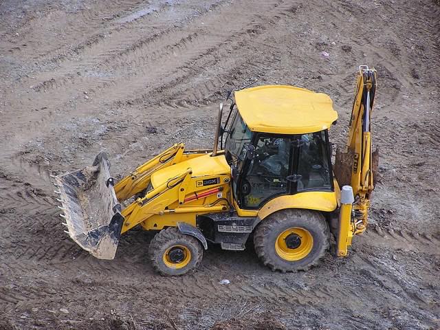 Екскаватор-навантажувач JCB